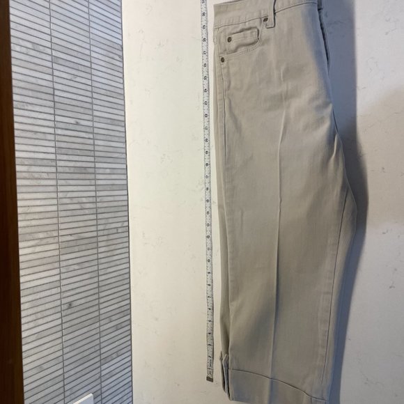 NYDJ Crop Pants with Lift Tuck Technology, Cuffed Ankle‎ Pants in Beige, 14 - Picture 3 of 8